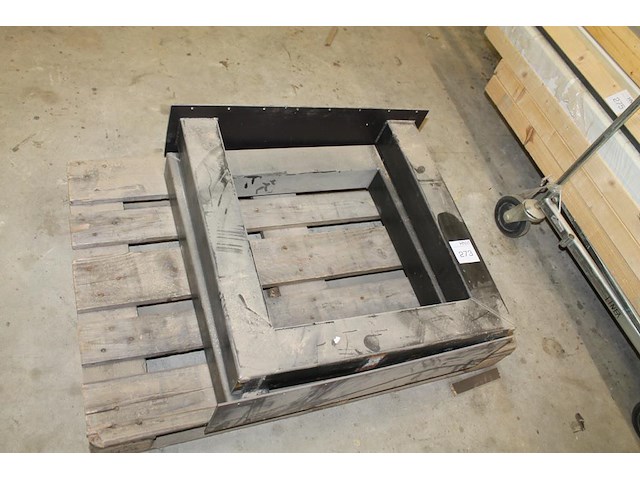 Twee metalen tafelpoten. afmeting 80 x 20 x 73 cm. - afbeelding 1 van  2