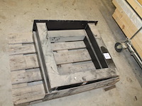 Twee metalen tafelpoten. afmeting 80 x 20 x 73 cm. - afbeelding 1 van  2