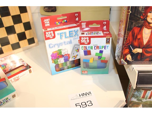 Twee minispellen 999 games colorcarpet en crystal. - afbeelding 1 van  2