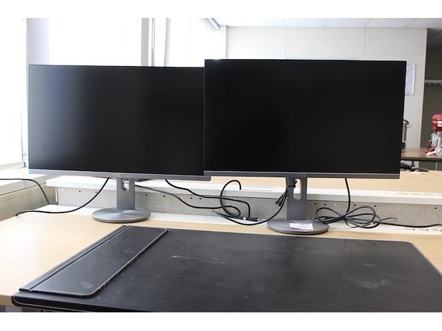 Twee monitoren aoc 27 inch. - afbeelding 1 van  2