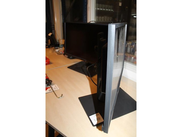 Twee monitoren benq ultra hd 32 inch. - afbeelding 3 van  3
