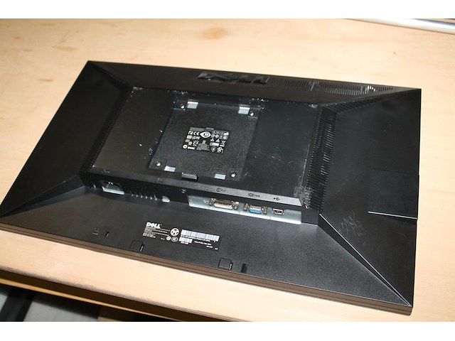 Twee monitoren dell 23 inch. let op: exclusief voet en bekabeling. - afbeelding 2 van  3