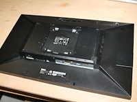 Twee monitoren dell 23 inch. let op: exclusief voet en bekabeling. - afbeelding 2 van  3