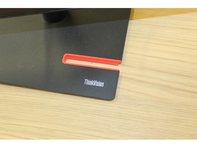 Twee monitoren lenovo thinkvision 27 inch. - afbeelding 3 van  3