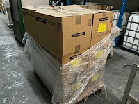 Twee pallets met canyon trigger spuiten en flessen - afbeelding 6 van  6