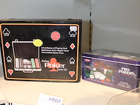 Twee pokersets. - afbeelding 2 van  2