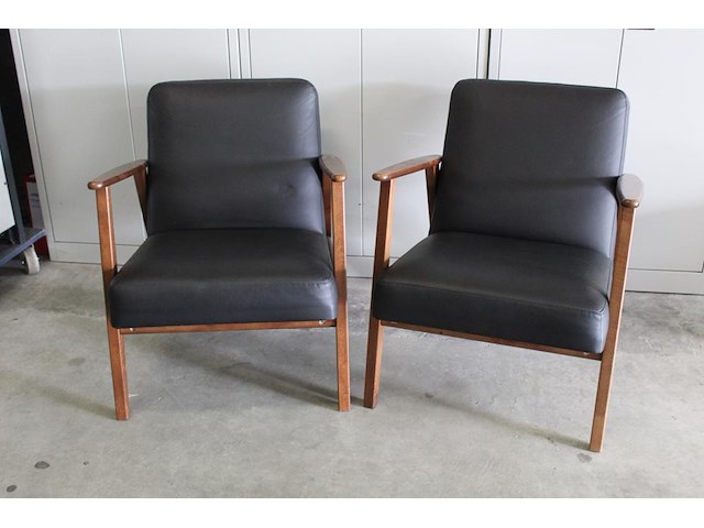 Twee retrolook fauteuils ikea ekenaset met kunstlederen bekleding - afbeelding 2 van  4