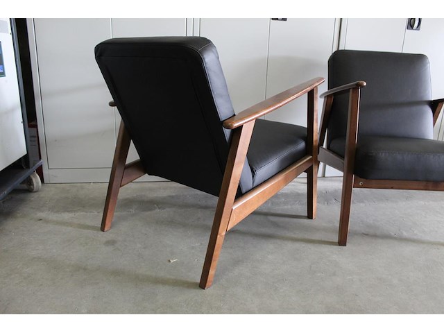 Twee retrolook fauteuils ikea ekenaset met kunstlederen bekleding - afbeelding 4 van  4