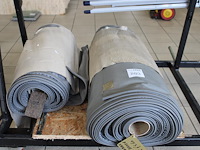 Twee rollen lateislabbe w.o. 80 cm breed. - afbeelding 1 van  4