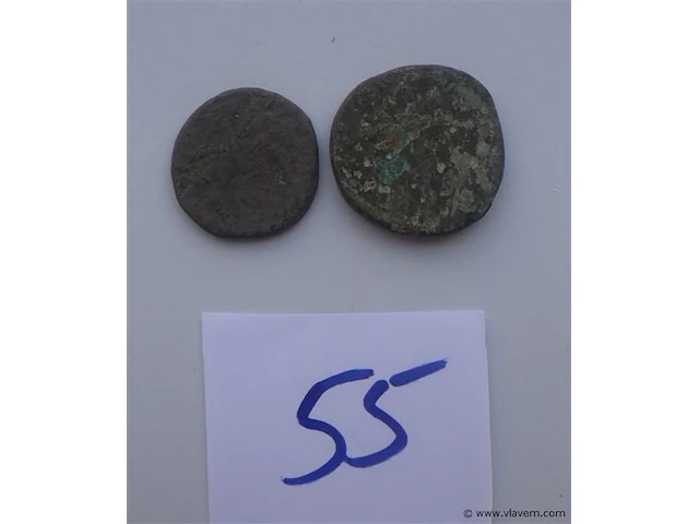 Twee romeinse munten waaronder faustina - afbeelding 1 van  2