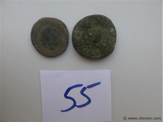 Twee romeinse munten waaronder faustina - afbeelding 2 van  2