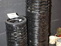 Twee rotan windlichten hoogte 40 en 60 cm. - afbeelding 2 van  2