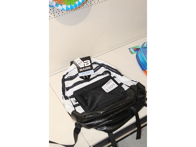 Twee rugzakken gb bags. - afbeelding 2 van  2
