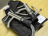 Twee rvs wastafelkranen .hoogte 15 cm. - afbeelding 2 van  2