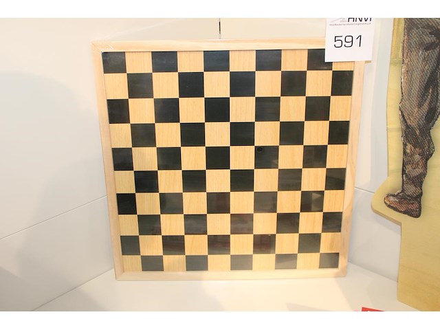 Twee schaakborden, afm. 40 x40 cm. - afbeelding 1 van  2