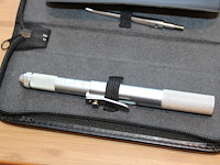 Twee schuler dental s-u-crown-butlers. - afbeelding 3 van  3
