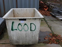 Twee semi-verrijdbare transportbakken. afmeting 122 x 89 x 92 cm. - afbeelding 2 van  6