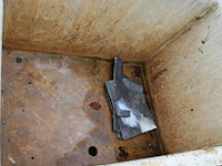 Twee semi-verrijdbare transportbakken. afmeting 122 x 89 x 92 cm. - afbeelding 4 van  6