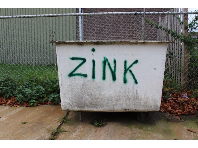 Twee semi-verrijdbare transportbakken. afmeting 122 x 89 x 92 cm. - afbeelding 5 van  6