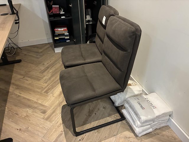 Twee sledestoelen - afbeelding 3 van  3