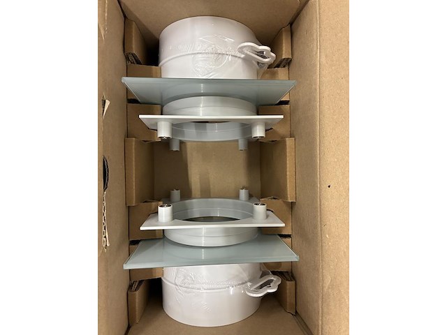 Twee sunshower ventilator covers. - afbeelding 2 van  2