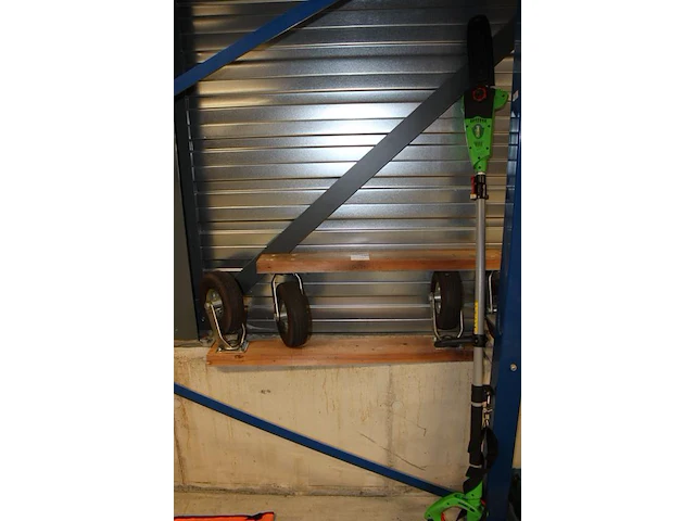 Twee transporthulpen. breedte 104 cm - afbeelding 2 van  2