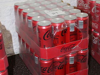 Twee trays met coca cola zero. tht 7-2026. - afbeelding 2 van  2