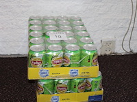 Twee trays met lipton tea green. tht 11-2026. - afbeelding 1 van  2