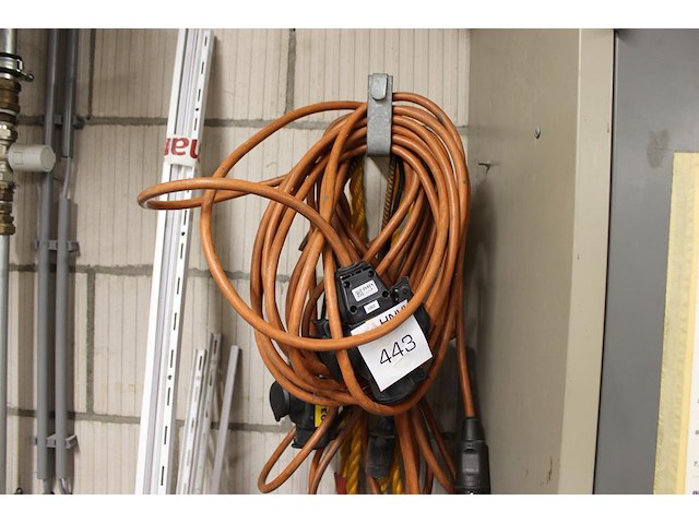 Twee verdeelstekkers vetec. - afbeelding 1 van  1