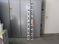 Twee waterpassen sola 180 cm. - afbeelding 1 van  3