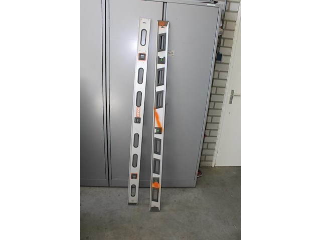 Twee waterpassen sola 180 cm. - afbeelding 3 van  3