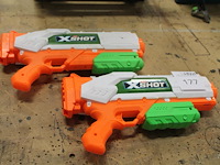 Twee waterpistolen zuru xshot. - afbeelding 1 van  2