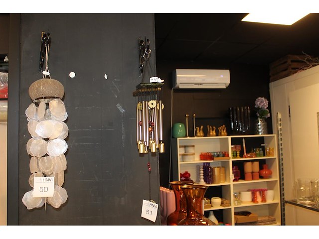 Twee windgongen hoogte 60 cm. - afbeelding 1 van  2