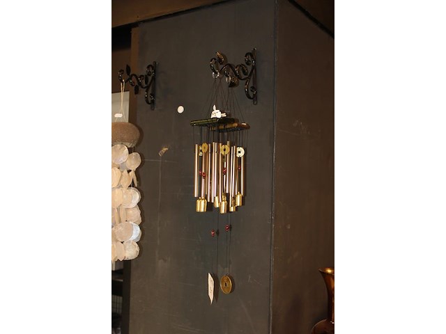 Twee windgongen hoogte 60 cm. - afbeelding 2 van  2