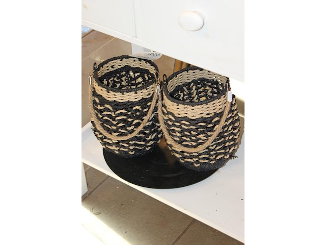 Twee windlichten hoogte 24 cm. - afbeelding 2 van  2