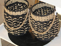 Twee windlichten hoogte 24 cm. - afbeelding 2 van  2