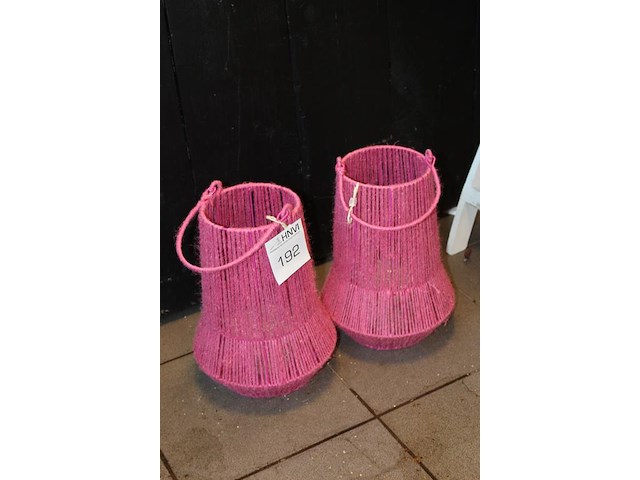 Twee windlichten hoogte 31 cm. - afbeelding 2 van  2