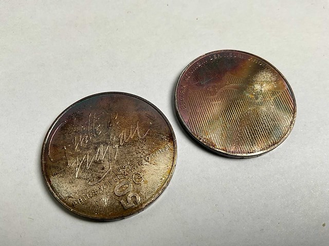 Twee zilveren munten, 50 gulden, 24,9 gram - afbeelding 3 van  4