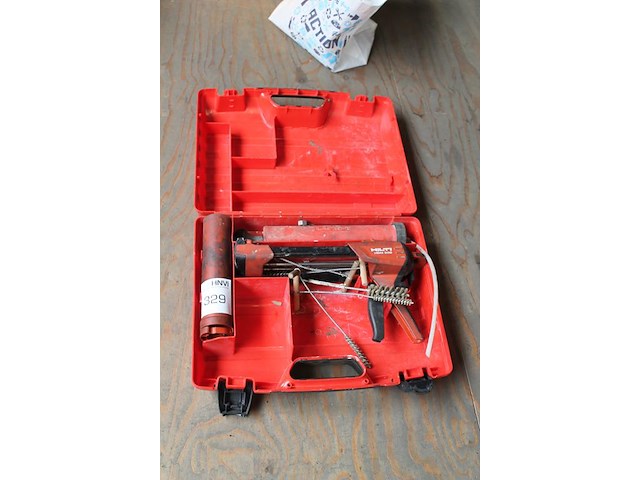 Tweecomponenten kitspuit hilti in koffer. - afbeelding 2 van  2