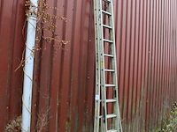 Tweedelige ladder met 2x 14 treden. - afbeelding 2 van  3