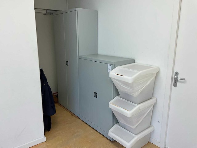 Tweedeurskast (2x) - afbeelding 1 van  6