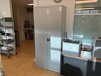 Tweedeurskast (3x) - afbeelding 1 van  6