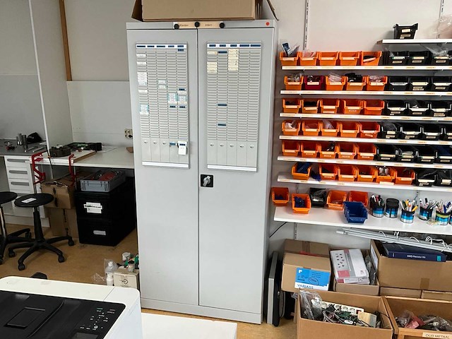 Tweedeurskast (4x) - afbeelding 3 van  4