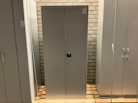 Tweedeurskast - afbeelding 2 van  3