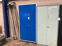 Tweedeurskast - afbeelding 1 van  3