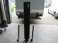 Tweezijdig tuin- / windscherm livarno hg 06102 met 2 poten. 2x 3 meter. - afbeelding 1 van  3