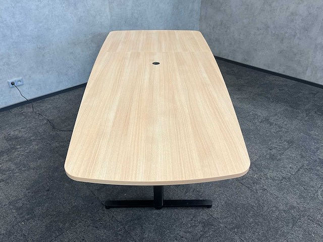 Twinform - elektrische zit/sta wigvormige vergadertafel 280 cm - afbeelding 7 van  16