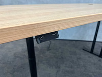 Twinform - elektrische zit/sta wigvormige vergadertafel 280 cm - afbeelding 10 van  16