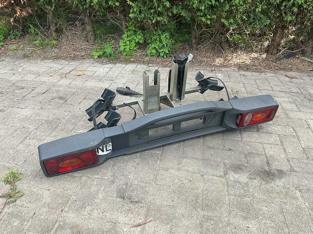Twinny load trekhaakfietsendrager - afbeelding 1 van  9