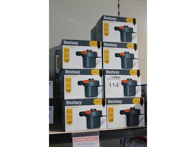 Twintig luchtpompen bestway, 12 volt of 220 volt. - afbeelding 2 van  3